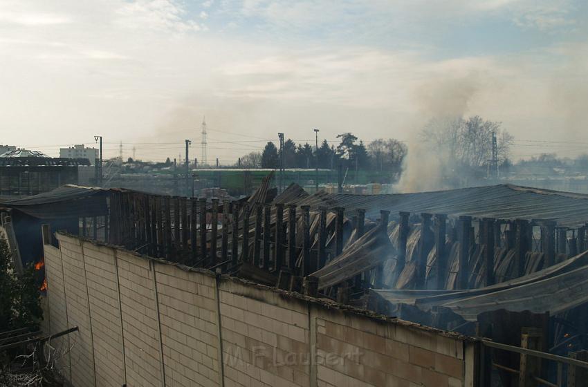 Grossbrand Holzlager Siegburg Industriestr P109.JPG